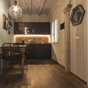 https://maisonette.it-lombardy.com