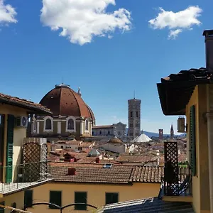 https://sweetly-home-in-florence.it-tuscanyhotel.com